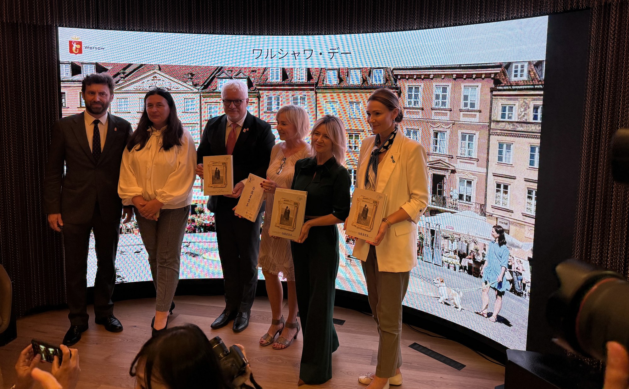 The official presentation of the Japanese edition on stage during Warsaw Day at the Polish pavilion